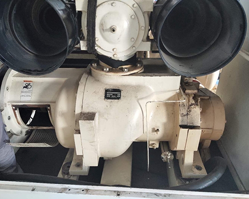 登?？諌簷C(jī)主機(jī)機(jī)頭大修